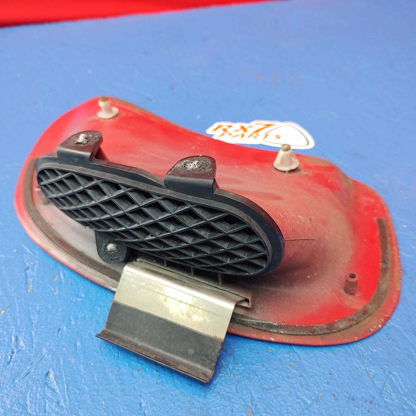 LHD, RHD Left Side Fender Vent Red FD0150920 RX7 FD FD3S 93 - 02 Mazda S9B4/5