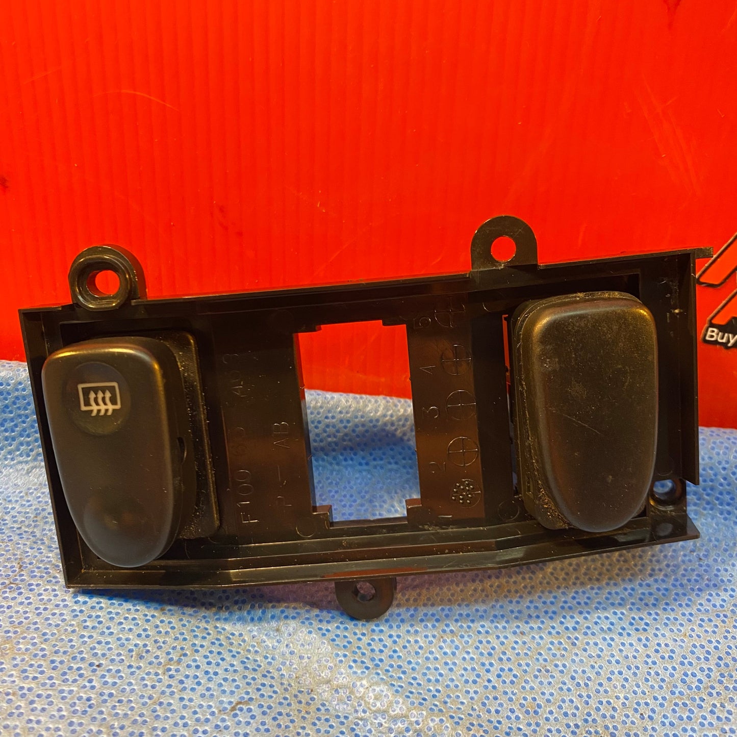 RHD Center Console Switch Bracket with Defrost Switch and Blank F100:66:468 Mazda Rx7 FD3S FD S4B1FLSP