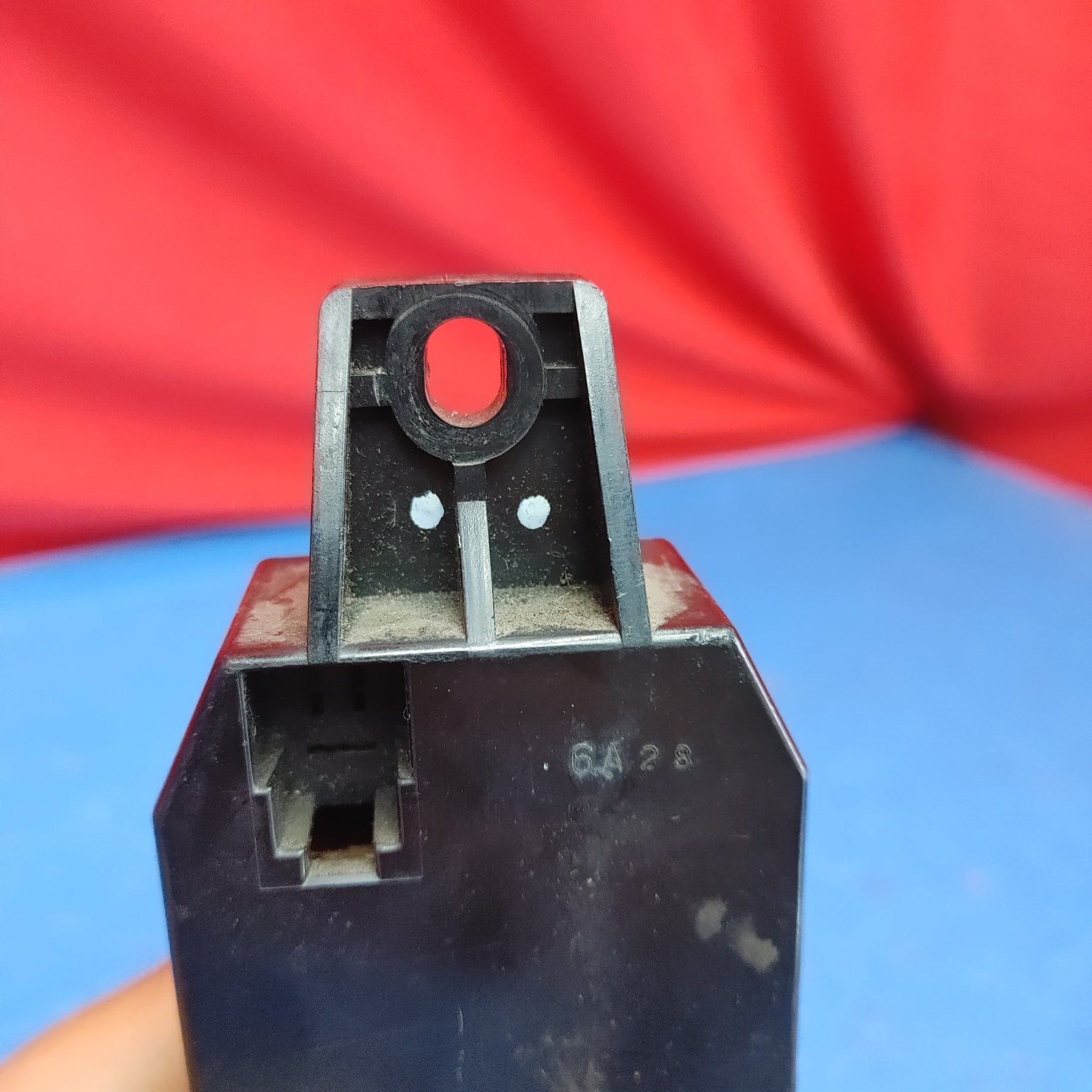 04 05 06 07 08 Mazda RX8 OEM Turn Signal Flasher Unit 04 05 06 07 08 Mazda RX8 OEM Turn Signal Flasher Unit
