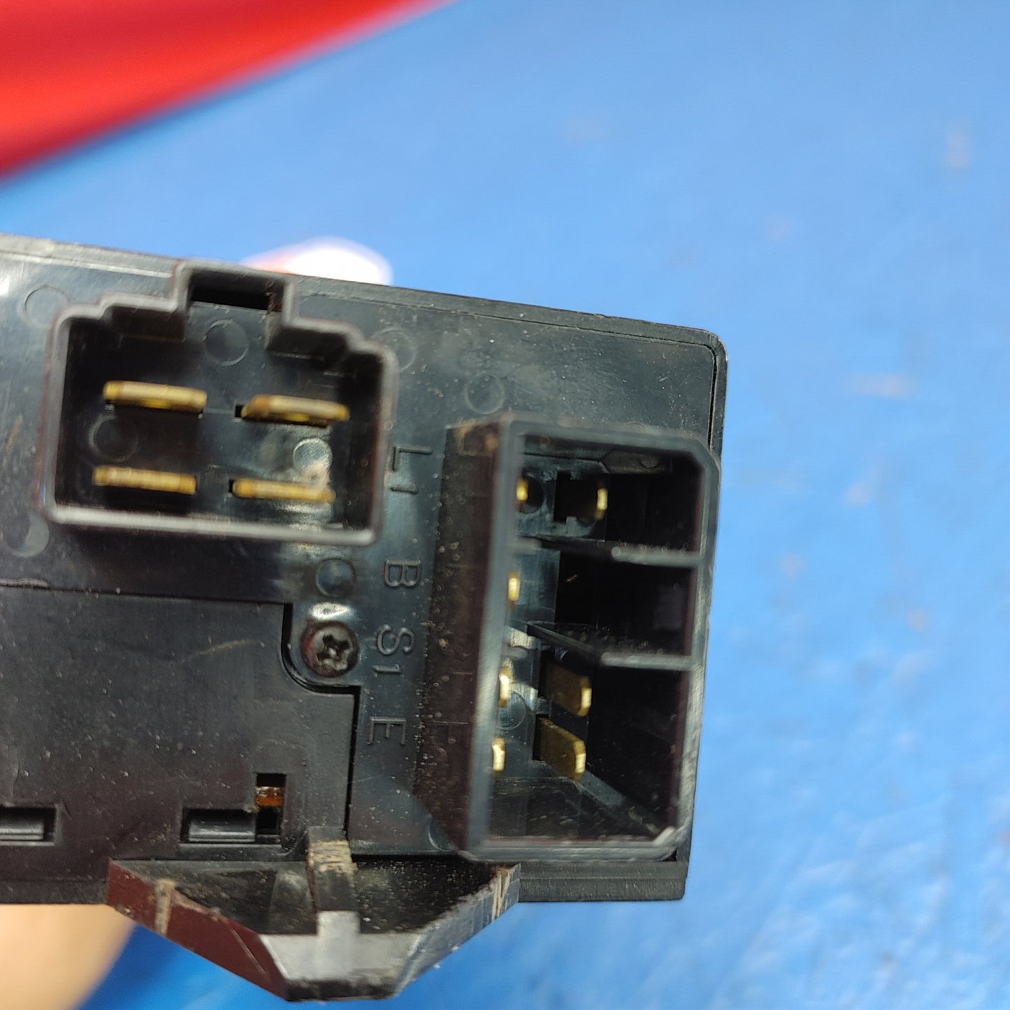 Turn Signal FLasher Control Unit CPU OEM  FB01-67-564 RX7 FC FC3S 79 - 85 Mazda s7b15/6