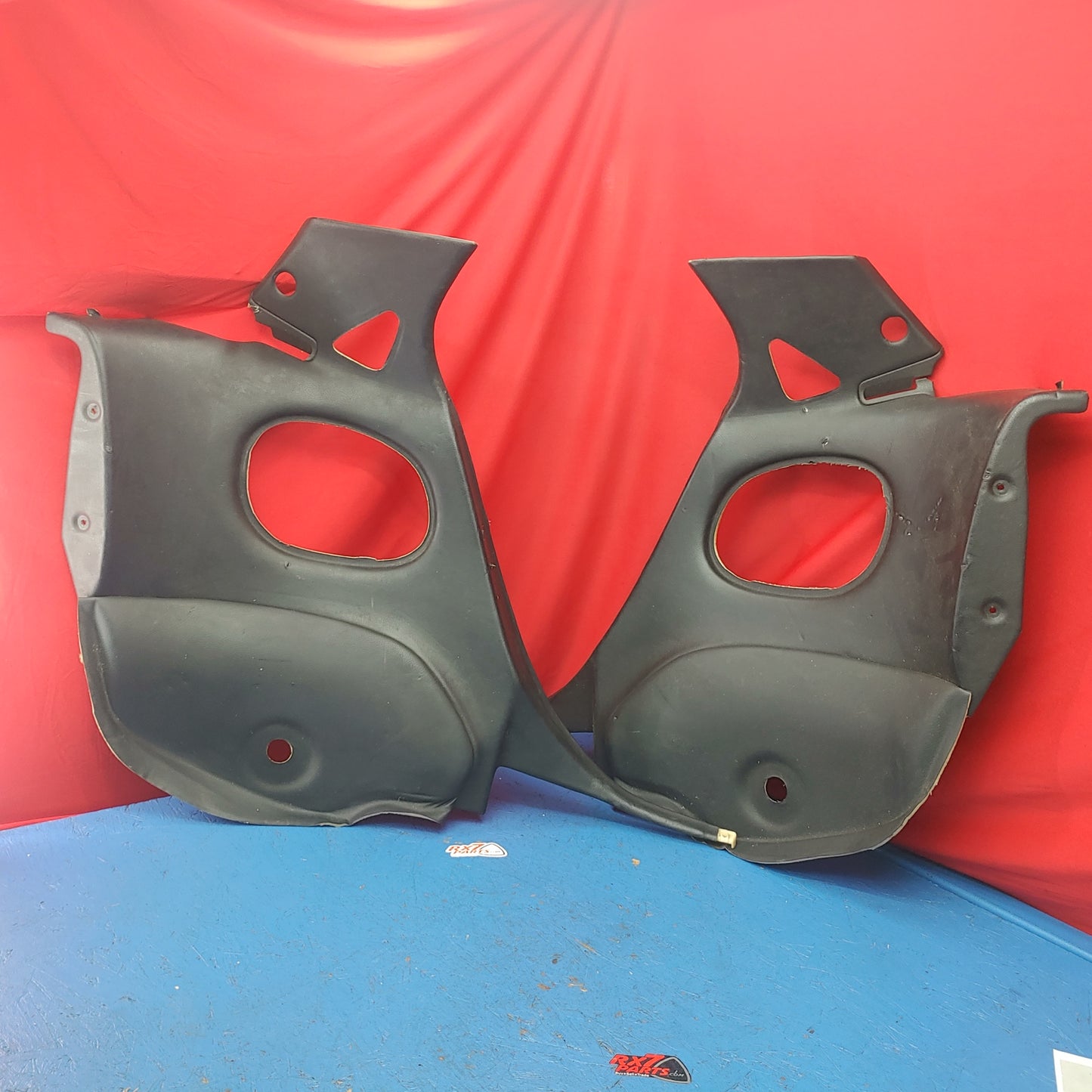 LHD, RHD Black Rear Seat Quarter Plastics Pair Not For Bins RH F100-68-531 LH F100-68-561 RX7 FD FD3S 93 - 02 Mazda S4b0207