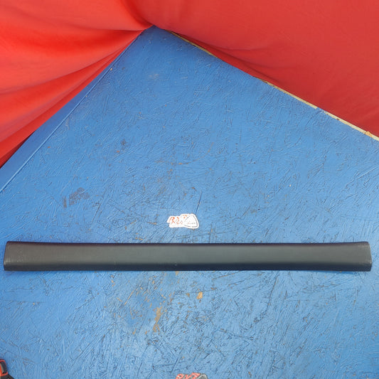 LHD, RHD Rear Hatch Liftgate Trunk Center Garnish FD01-68-931 RX7 FD FD3S 93 - 02 Mazda S4B0/272