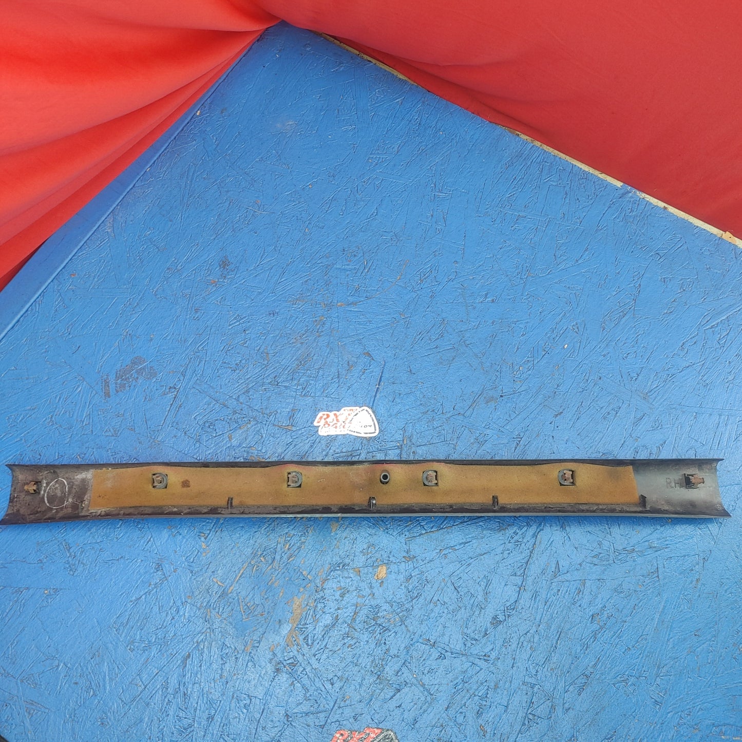 LHD, RHD Rear Hatch Liftgate Trunk Center Garnish FD01-68-931 RX7 FD FD3S 93 - 02 Mazda S4B0/272