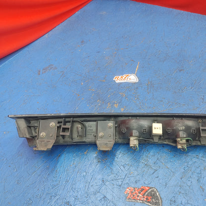 LHD, RHD Koito 93-98 Taillight Center Section Garnish 286-61639 RX7 FD FD3S 93 - 02 Mazda S7B43/11