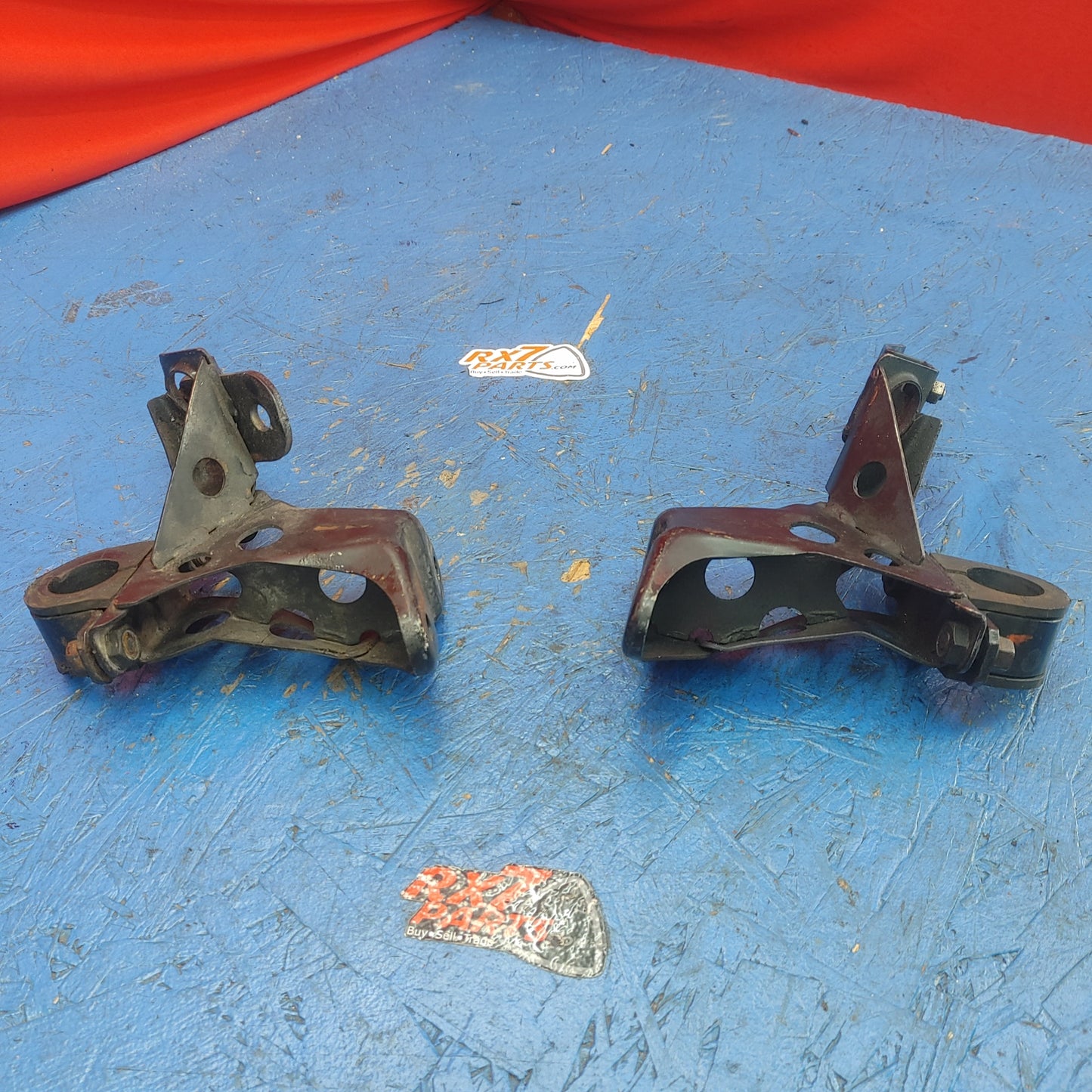 LHD Front Left And Right Sway Bar Stabilizer Bar Brackets  RX7 FD FD3S 93 - 95 Mazda S9B31/6