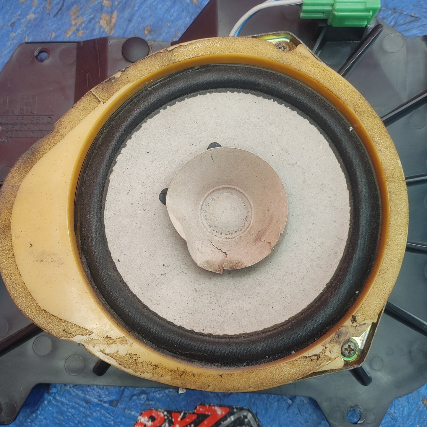 LHD Oem Left Door Speaker Assembly Bracket FD02 66 96YD RX7 FD FD3S 93 - 02 Mazda S9B31/14