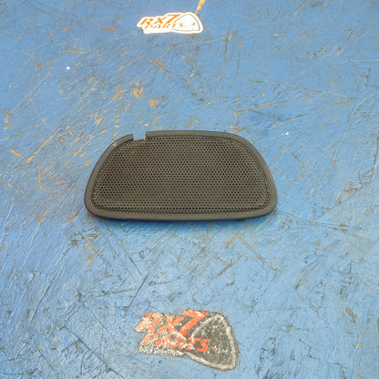 LHD, RHD Center Dash Speaker Grill Broken Tabs FD01 55 530A 00 RX7 FD FD3S 93 - 02 Mazda S9B35/3