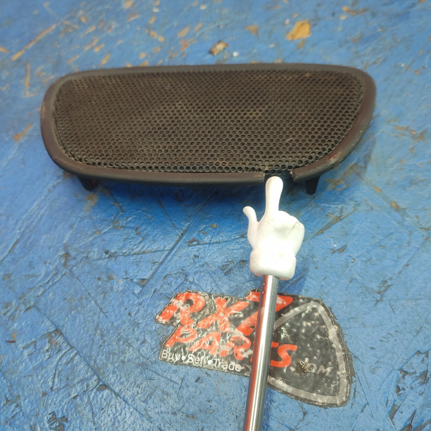 LHD, RHD Center Dash Speaker Grill Broken Tabs FD01 55 530A 00 RX7 FD FD3S 93 - 02 Mazda S9B35/3