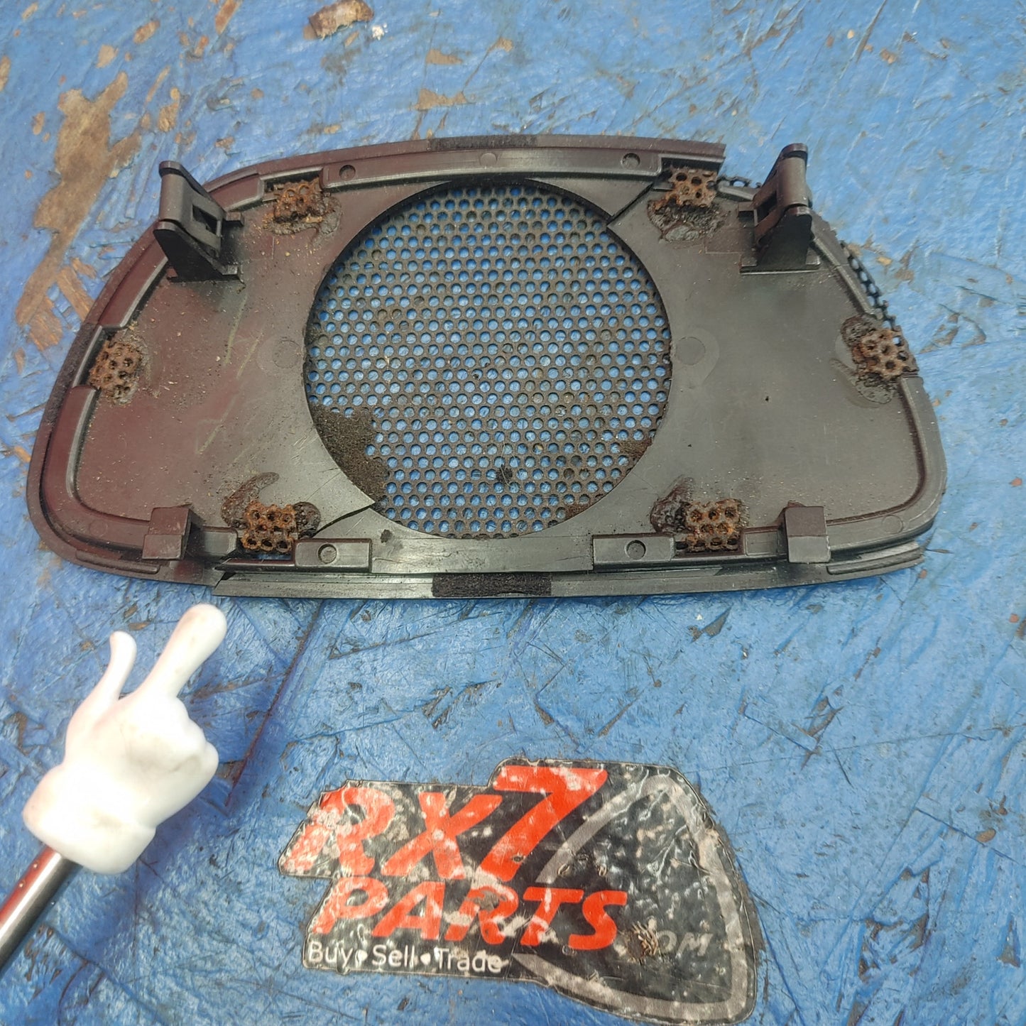 LHD, RHD Center Dash Speaker Grill Broken Tabs FD01 55 530A 00 RX7 FD FD3S 93 - 02 Mazda S9B35/4