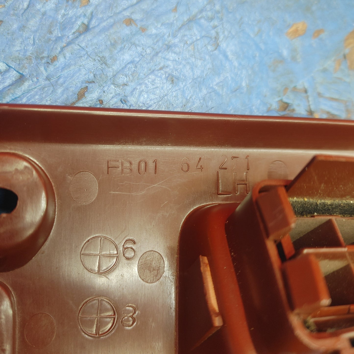 LHD Lower Under Dash Left Side Crotch Vent Oem Burgundy  FB01 64 271 RX7 FC FC3S 86 - 91 Mazda S9B35/5