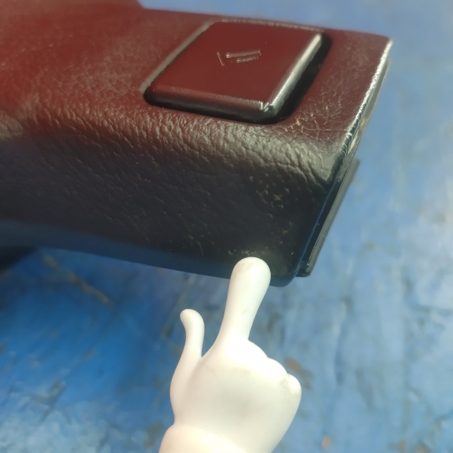 LHD, RHD Oem Black 2 Spoke Steering Wheel Center Horn  RX7 FC FC3S 86 - 91 Mazda S9B41/2