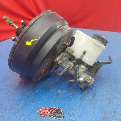 LHD 91 96 Mazda 929 Brake Booster And Master Cylinder       S9B41/3
