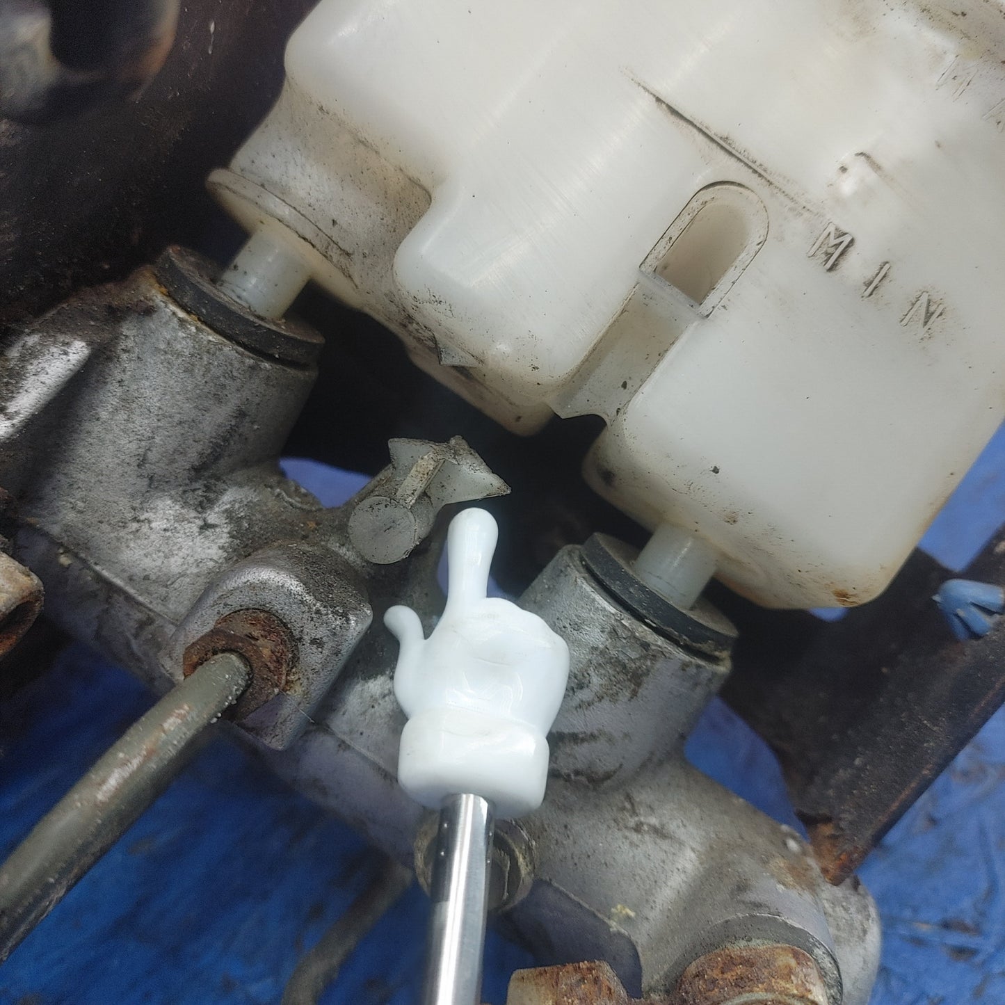 LHD 91 96 Mazda 929 Brake Booster And Master Cylinder       S9B42/2