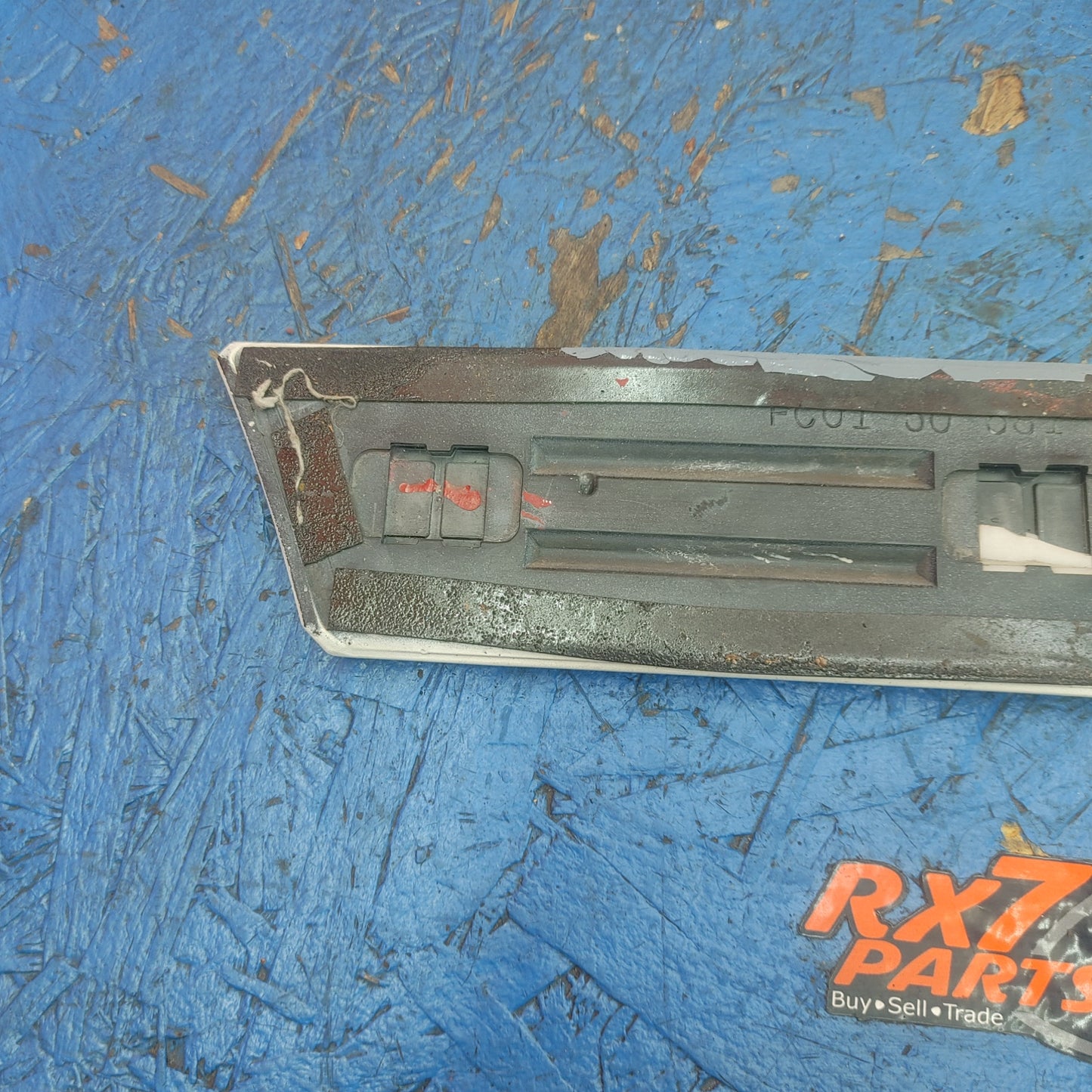 RHD Series 5 Front Right Side Fender Trim Molding FC01 50 681 RX7 FC FC3S 86 - 91 Mazda S9B43/4