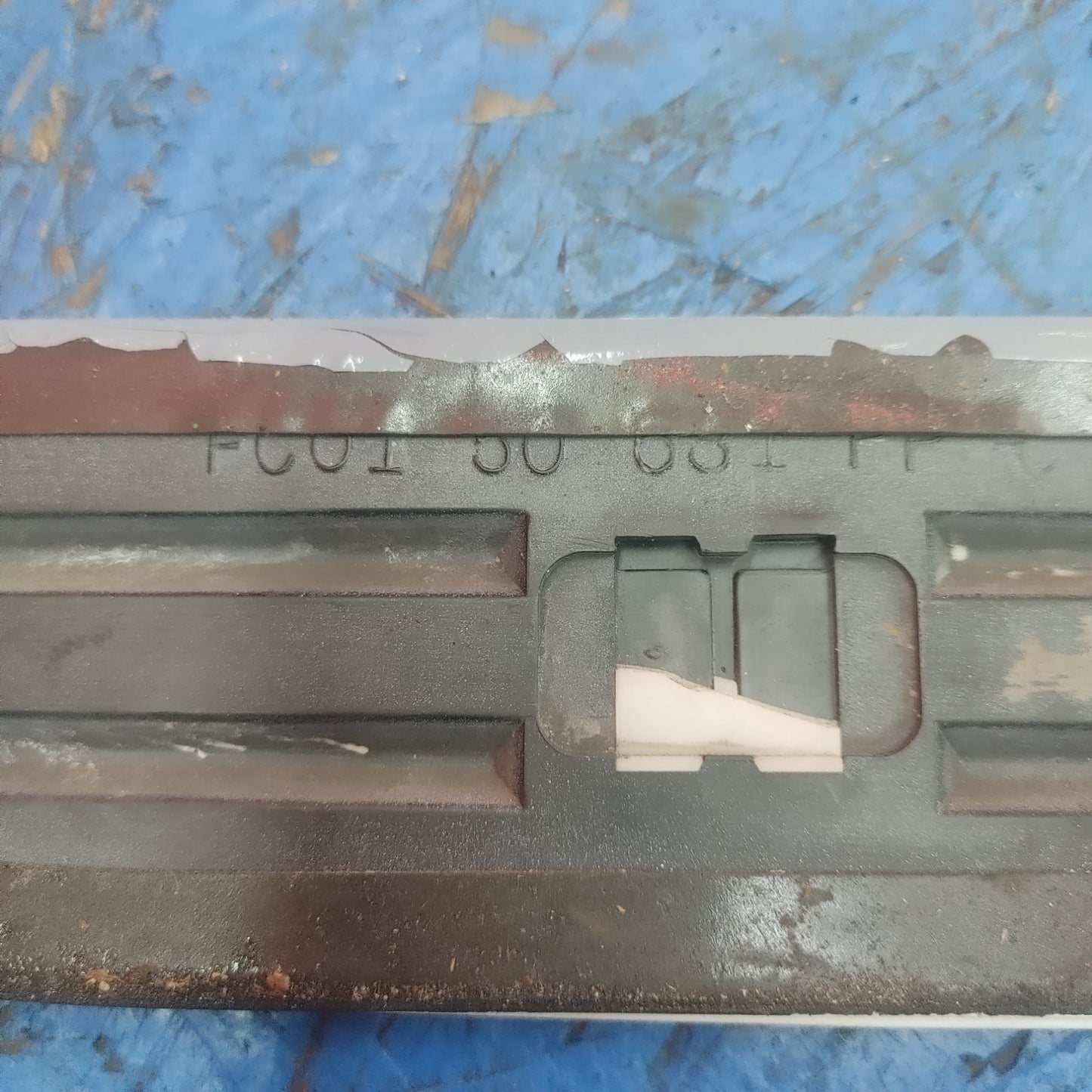 RHD Series 5 Front Right Side Fender Trim Molding FC01 50 681 RX7 FC FC3S 86 - 91 Mazda S9B43/4