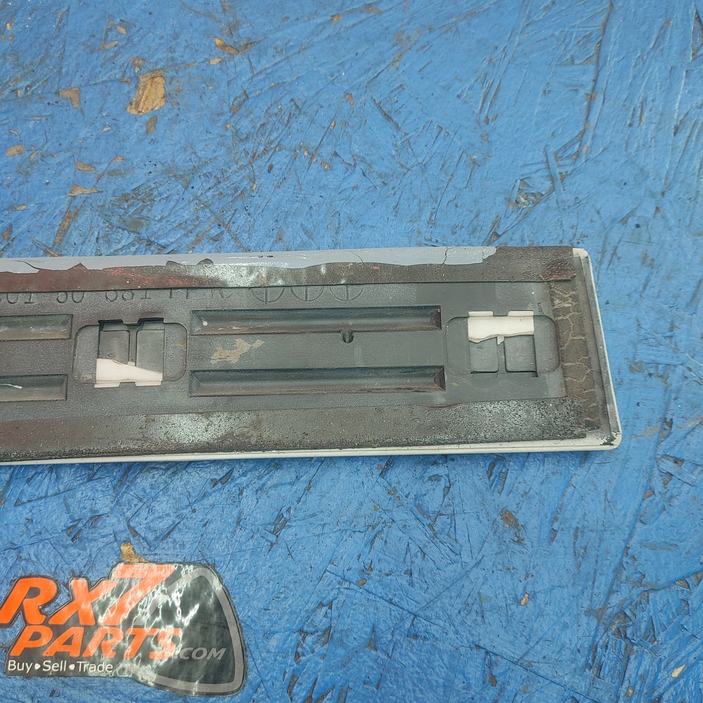 RHD Series 5 Front Right Side Fender Trim Molding FC01 50 681 RX7 FC FC3S 86 - 91 Mazda S9B43/4