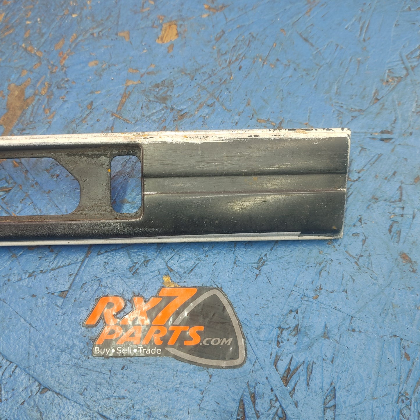 RHD Series 4 Front Right Fender Corner Marker Trim Molding  FB01 50 911 RX7 FC FC3S 86 - 91 Mazda S9B43/5