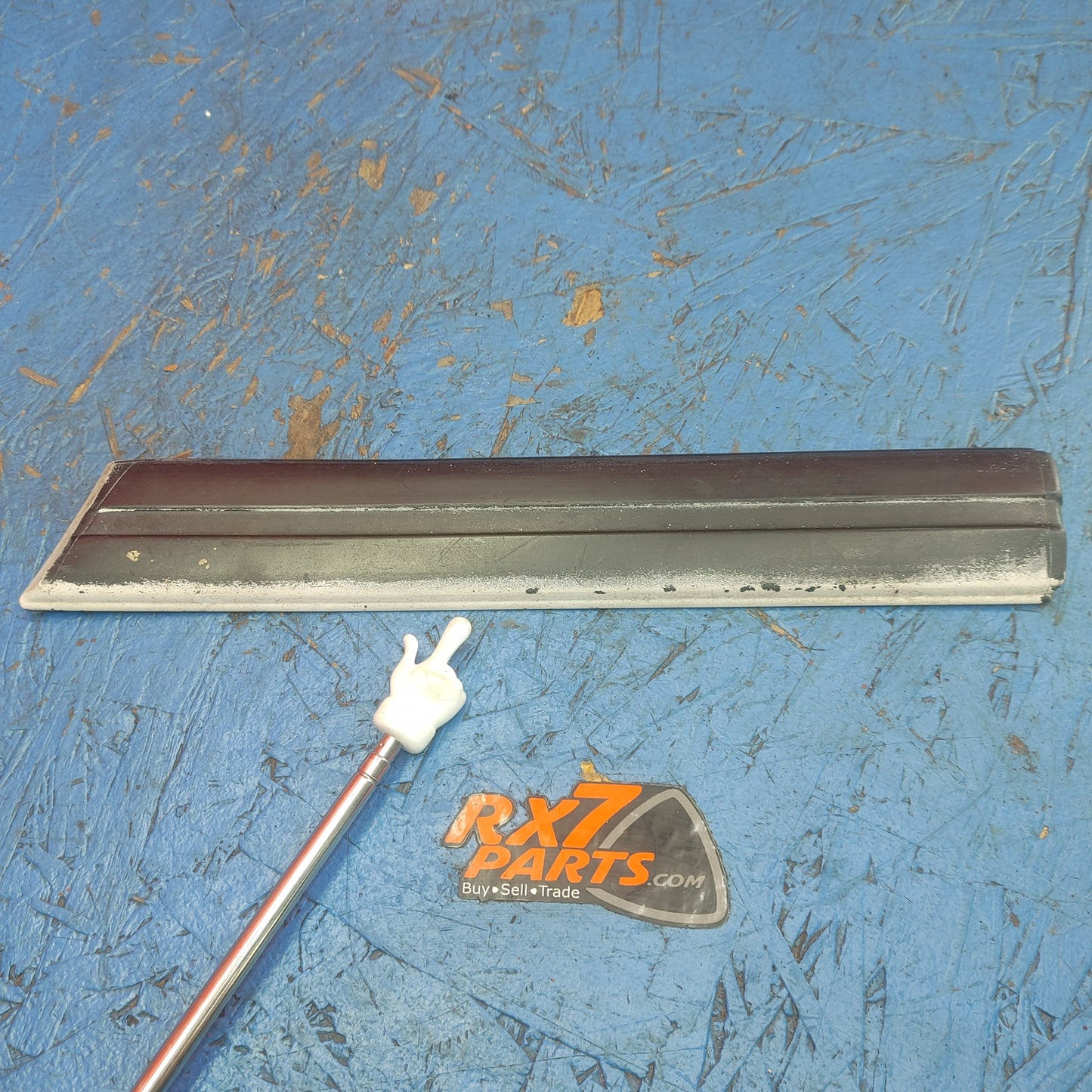 RHD Series 4 Front Right Side Fender Trim Molding  RX7 FC FC3S 86 - 91 Mazda S9B43/7