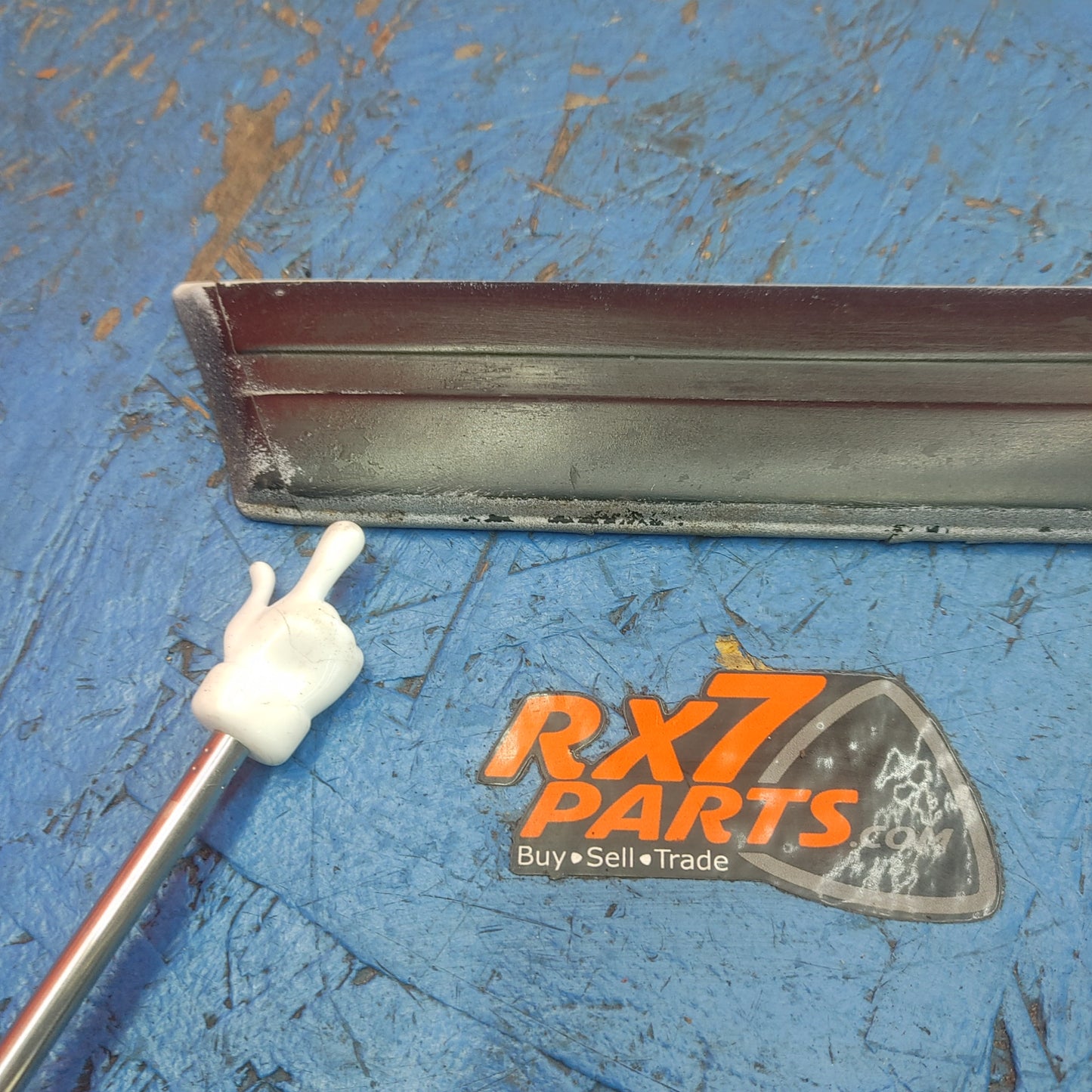 LHD Series 4 Front Left Side Fender Trim Molding  RX7 FC FC3S 86 - 91 Mazda S9B43/8