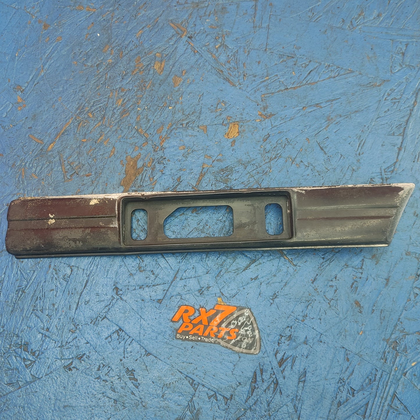 RHD Series 4 Rear Right Corner Marker Trim Molding FB01 50 931 RX7 FC FC3S 86 - 91 Mazda S9B43/9