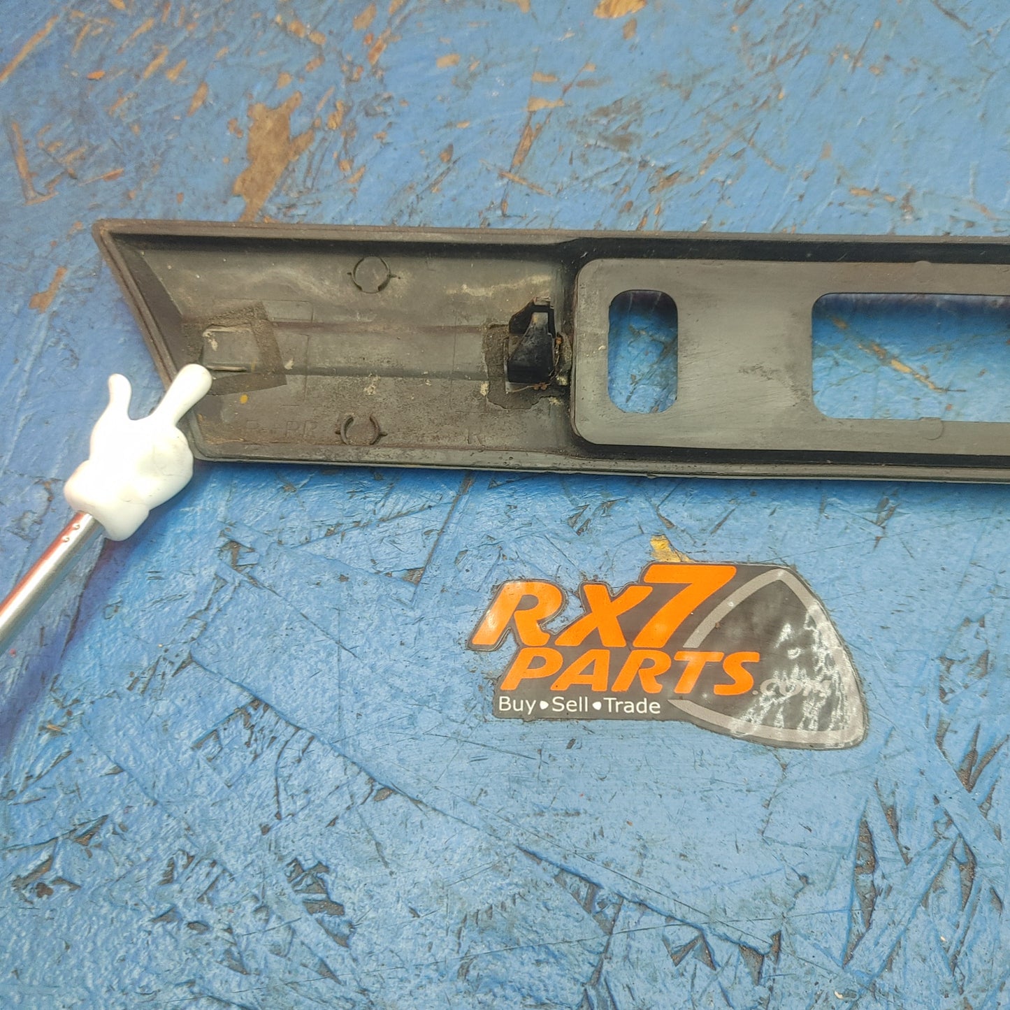 RHD Series 4 Rear Right Corner Marker Trim Molding FB01 50 931 RX7 FC FC3S 86 - 91 Mazda S9B43/9