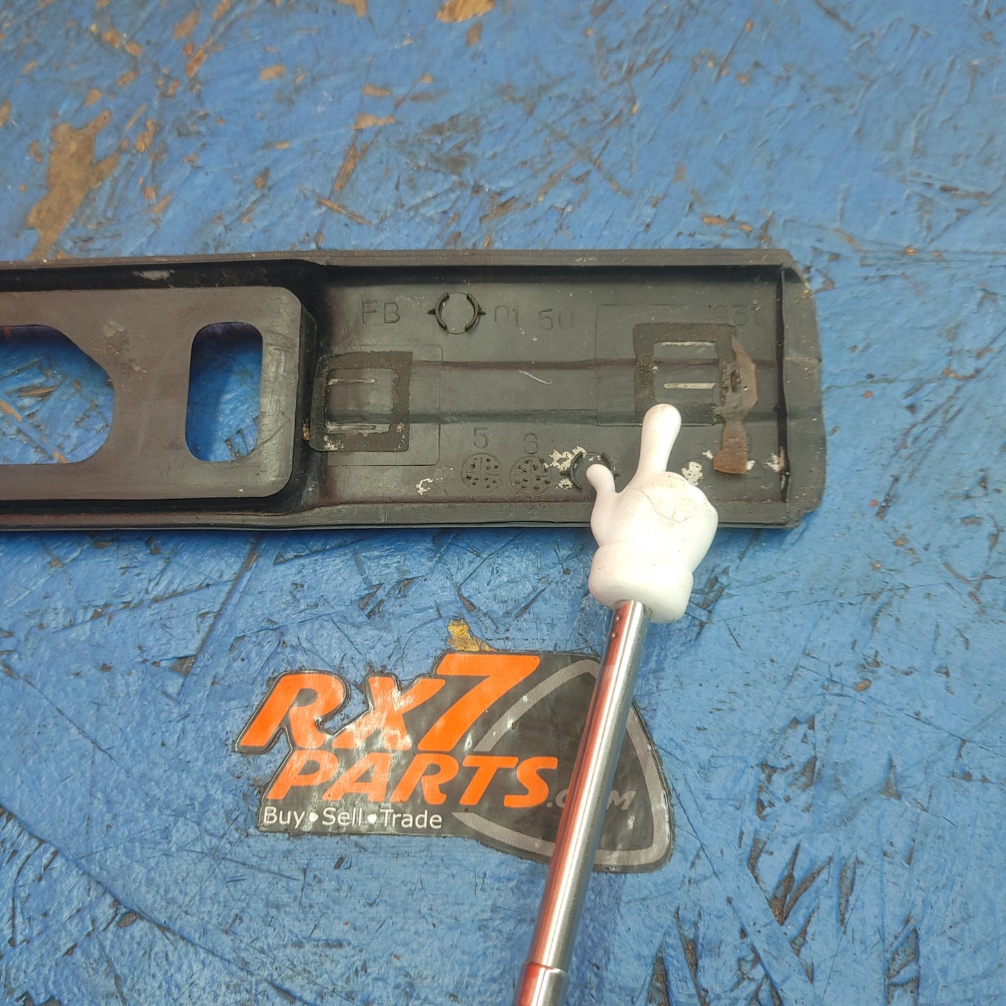 RHD Series 4 Rear Right Corner Marker Trim Molding FB01 50 931 RX7 FC FC3S 86 - 91 Mazda S9B43/9