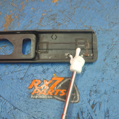 RHD Series 4 Rear Right Corner Marker Trim Molding FB01 50 931 RX7 FC FC3S 86 - 91 Mazda S9B43/9