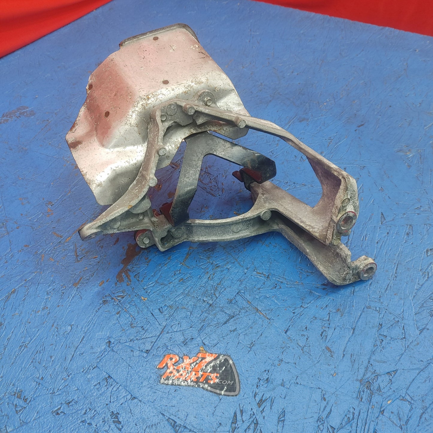 LHD, RHD Abs Pump Mounting Bracket   RX7 FD FD3S 93 - 02 Mazda S9B46/4