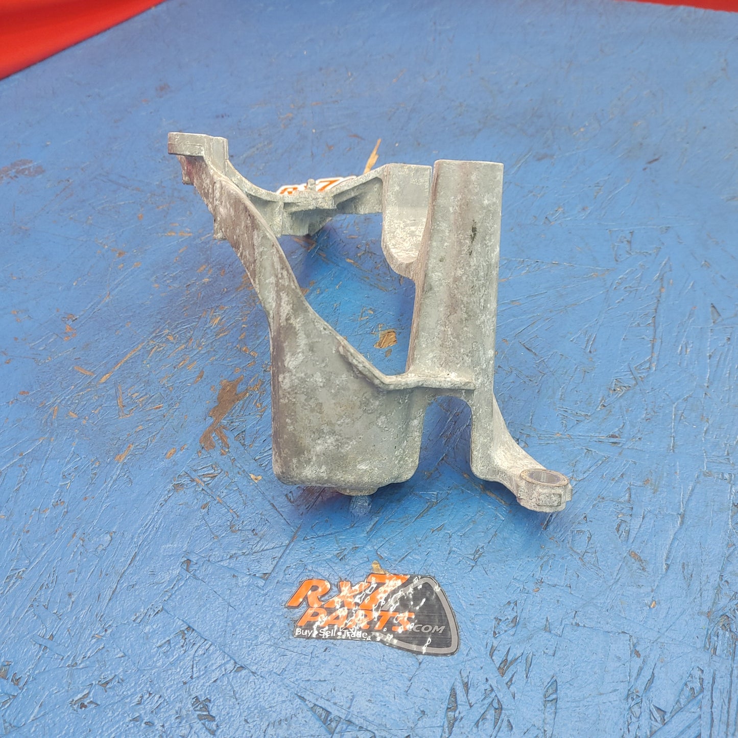 LHD, RHD Abs Pump Mounting Bracket   RX7 FD FD3S 93 - 02 Mazda S6B46/5