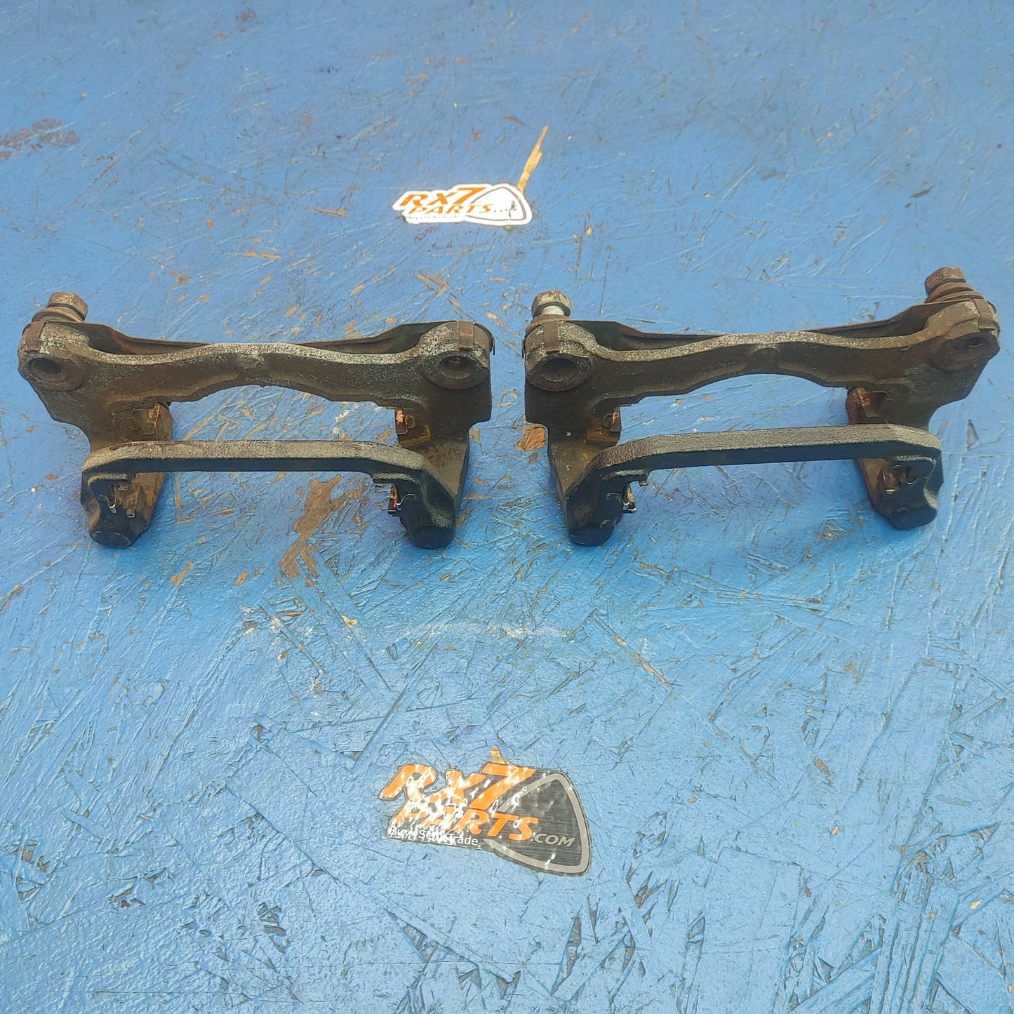 LHD, RHD Rear Brake Caliper Mounting Support Set Pair F124 26 281 RX7 FD FD3S 93 - 02 Mazda S6B45/6