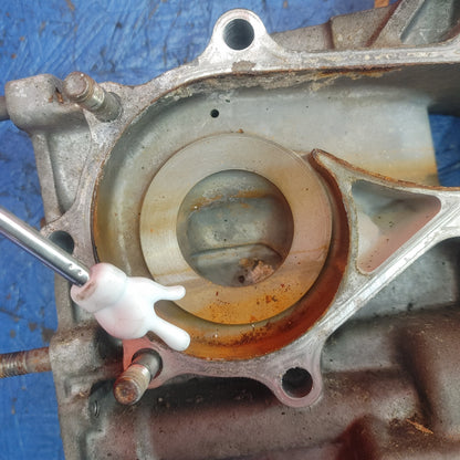 LHD, RHD 2004 2008 Mazda Rx8 Oem Engine Front Timing Cover Oil Pump Drive N3H310C00     S6B47/1