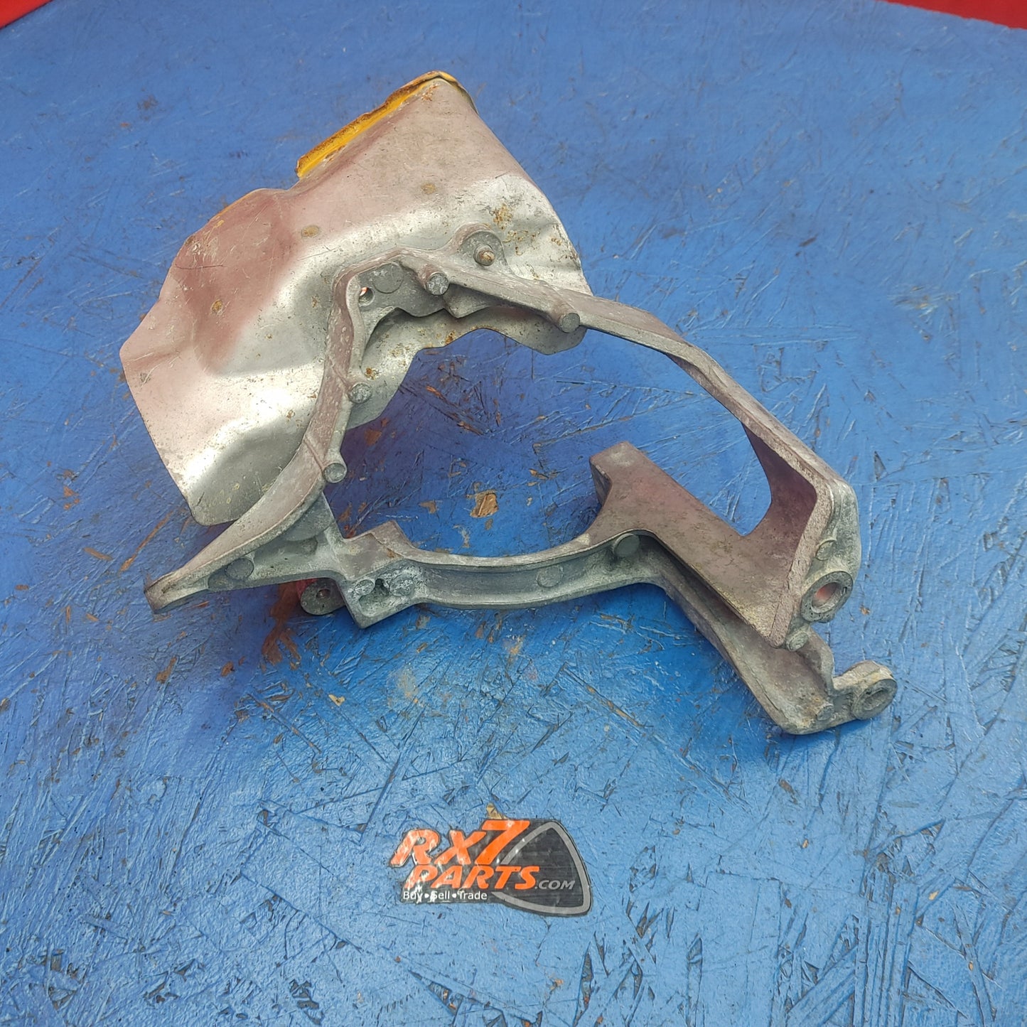 LHD, RHD Abs Pump Mounting Bracket   RX7 FD FD3S 93 - 02 Mazda S6B47/4