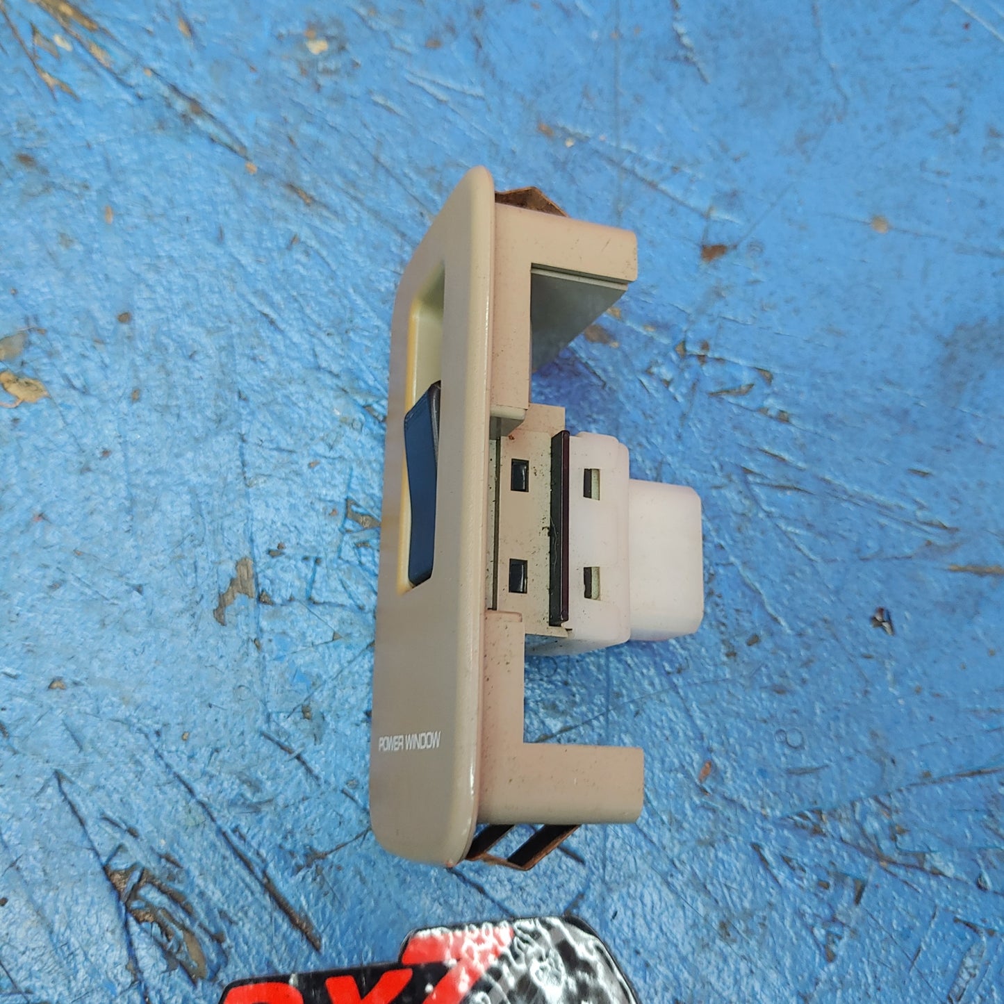 Mazda Mpv Passenger Window Switch      S6B45/2