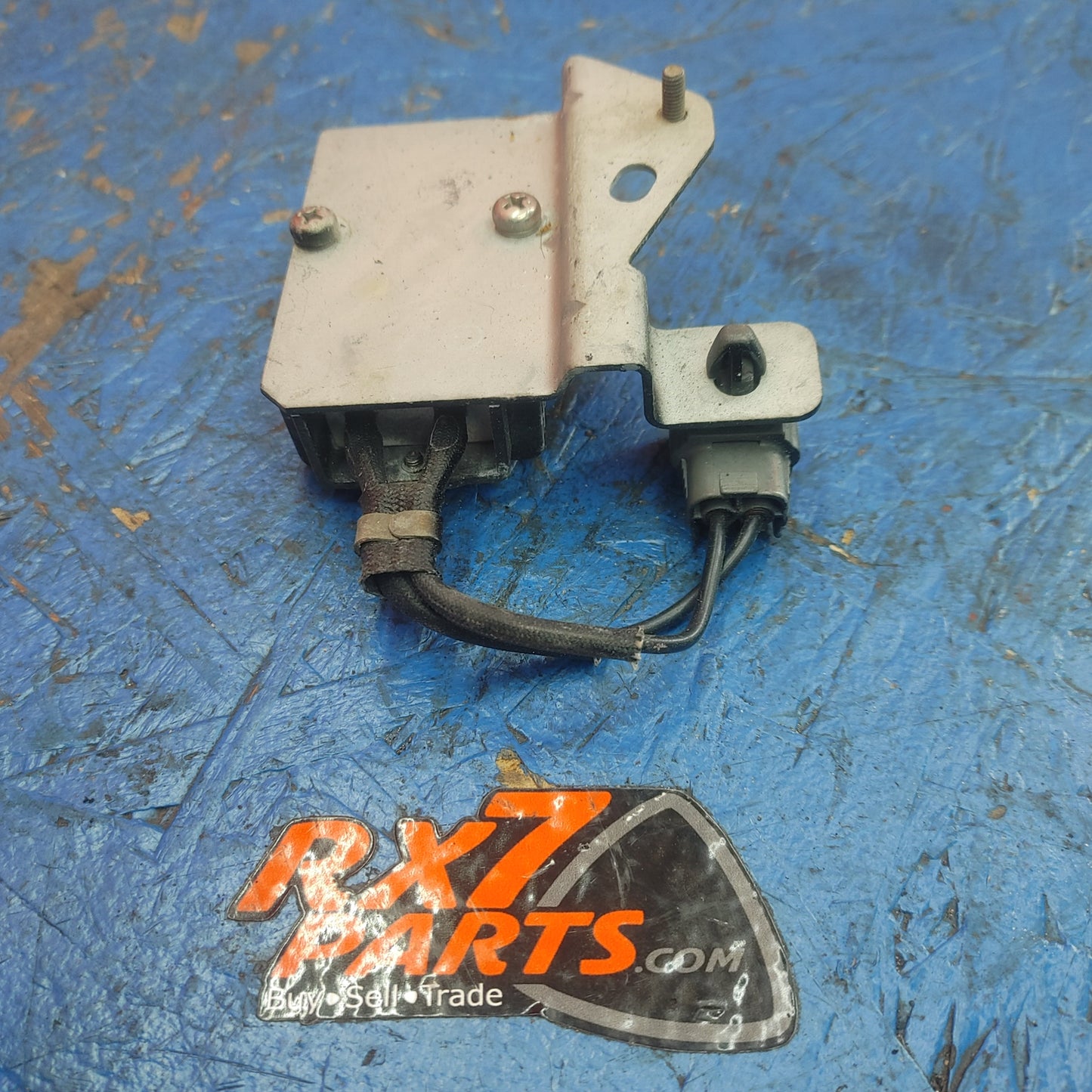 LHD, RHD Fuel Pump Relay Control Resistor S7B46/10 RX7 FD FD3S 93 - 02 Mazda 0567770340 - RX7Parts