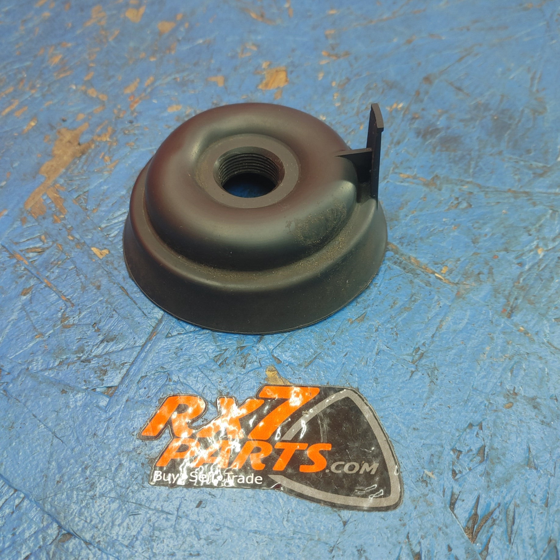 LHD, RHD Headlight Bulb Rubber Grommet S7B46/20 RX7 FD FD3S 93 - 02 Mazda - RX7Parts