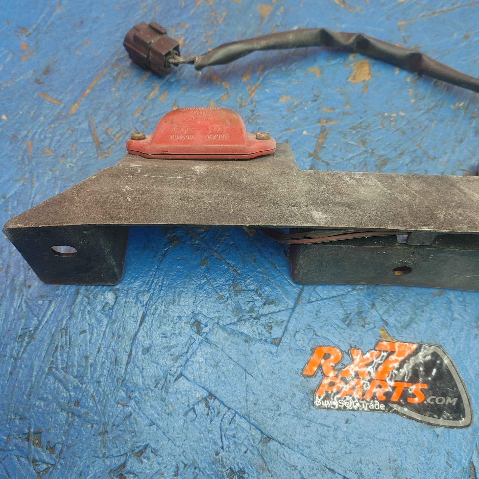 LHD, RHD License Plate Lamp Assembly S7B46/21 RX7 FD FD3S 93 - 02 Mazda FD0151270C - RX7Parts