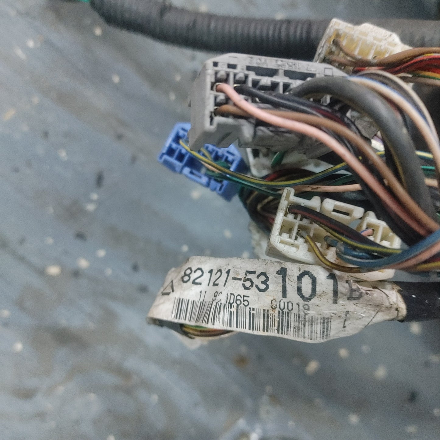 LHD Engine Wire Harness S4B0/349W Is300 SXE10 01 - 05 Lexus  8212153101B1 - RX7Parts