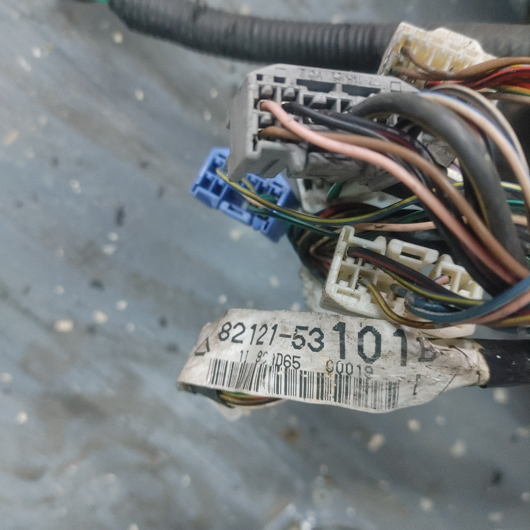 LHD Engine Wire Harness S4B0/349W Is300 SXE10 01 - 05 Lexus  8212153101B1 - RX7Parts