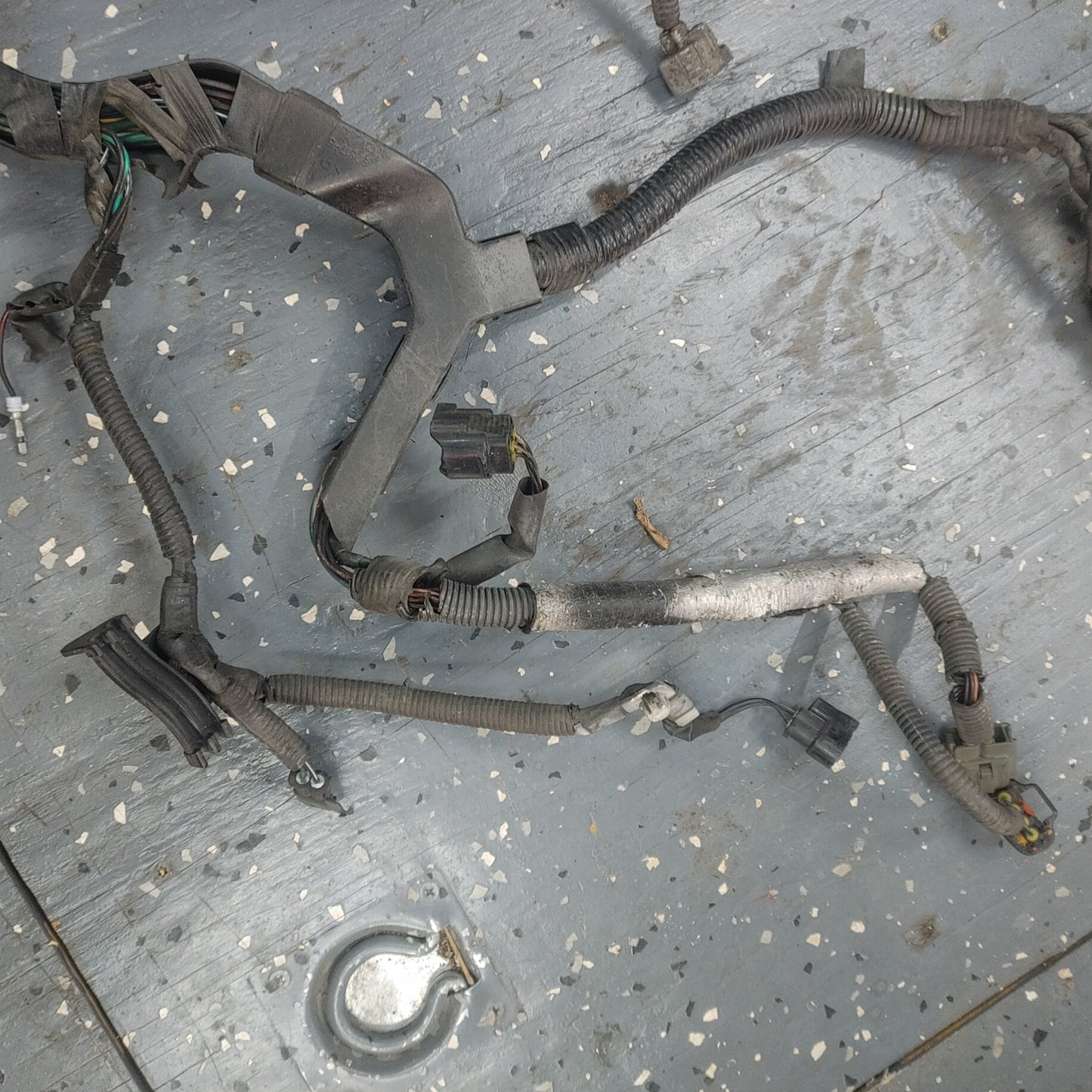 LHD Engine Wire Harness S4B0/349W Is300 SXE10 01 - 05 Lexus  8212153101B1 - RX7Parts