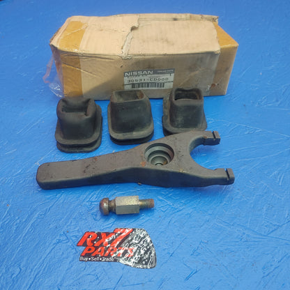 LHD, RHD Nissan Genuine Lever W/Drawal S4B46/12     30531CD000 - RX7Parts