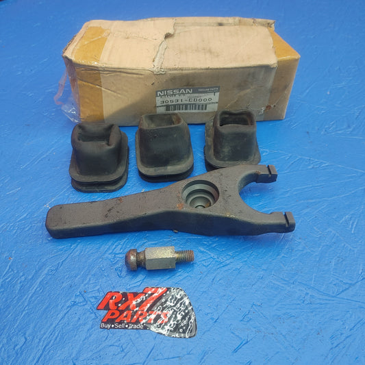 LHD, RHD Nissan Genuine Lever W/Drawal S4B46/12     30531CD000 - RX7Parts
