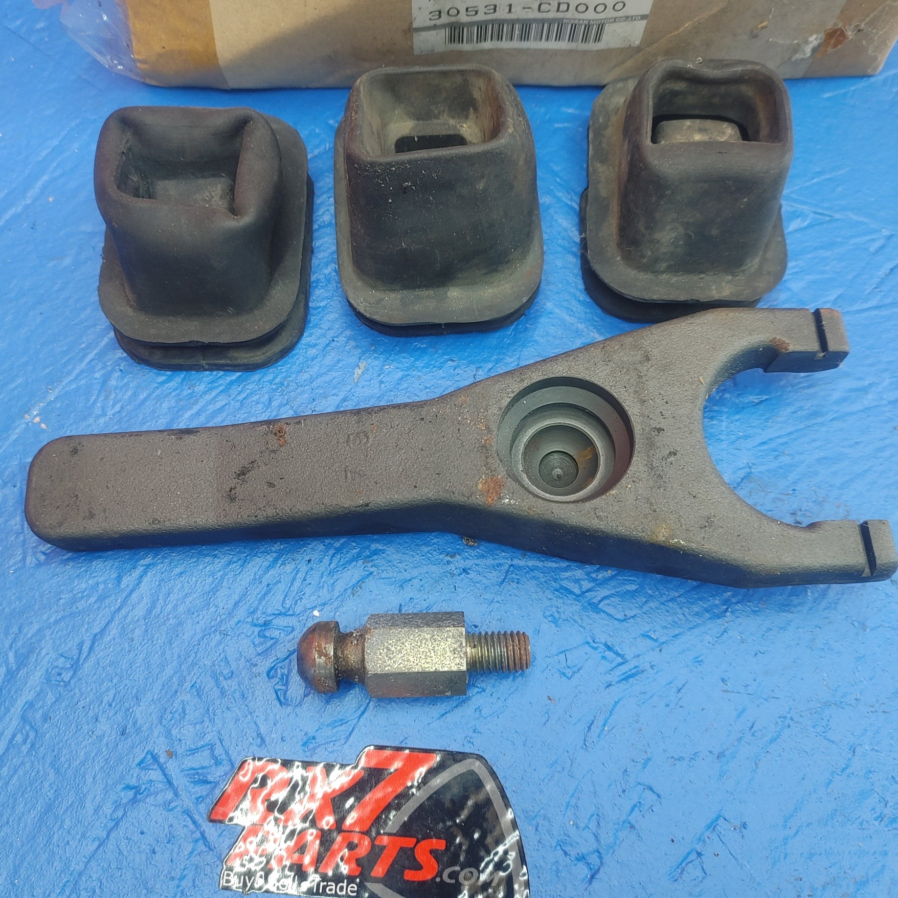 LHD, RHD Nissan Genuine Lever W/Drawal S4B46/12     30531CD000 - RX7Parts