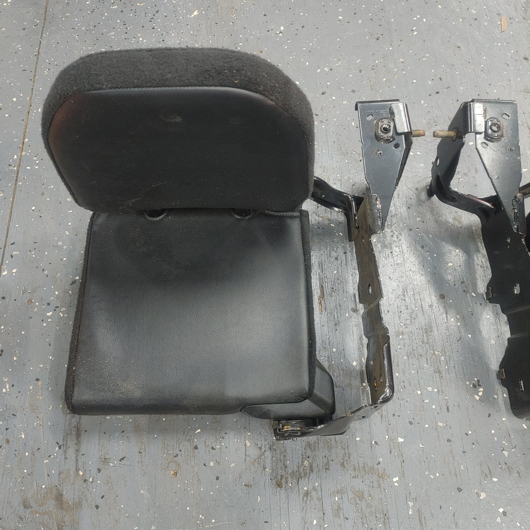 LHD, RHD 2002 Ford Ranger Xlt Rear Jumper Seats Pair S4B0/353 - RX7Parts