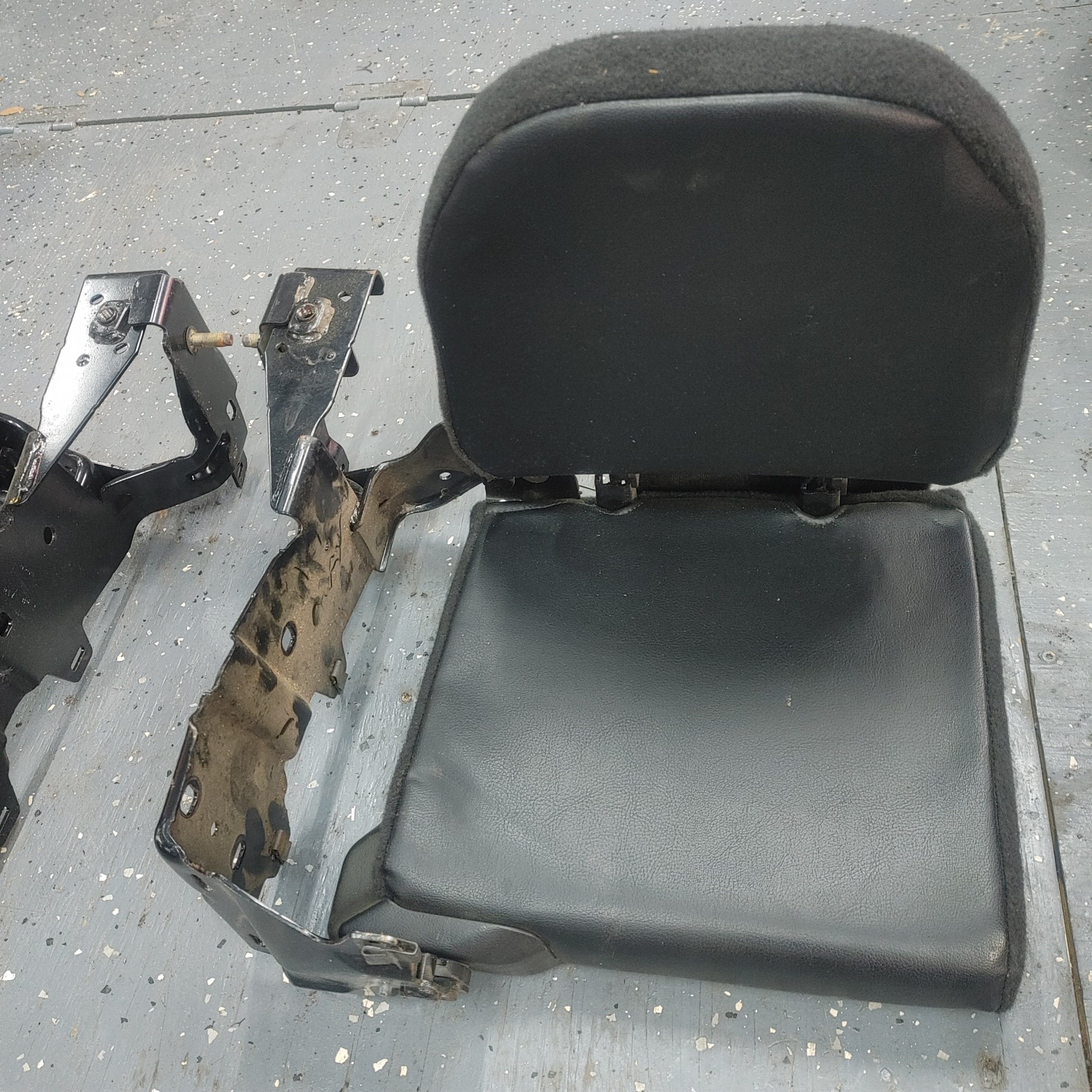 LHD, RHD 2002 Ford Ranger Xlt Rear Jumper Seats Pair S4B0/353 - RX7Parts