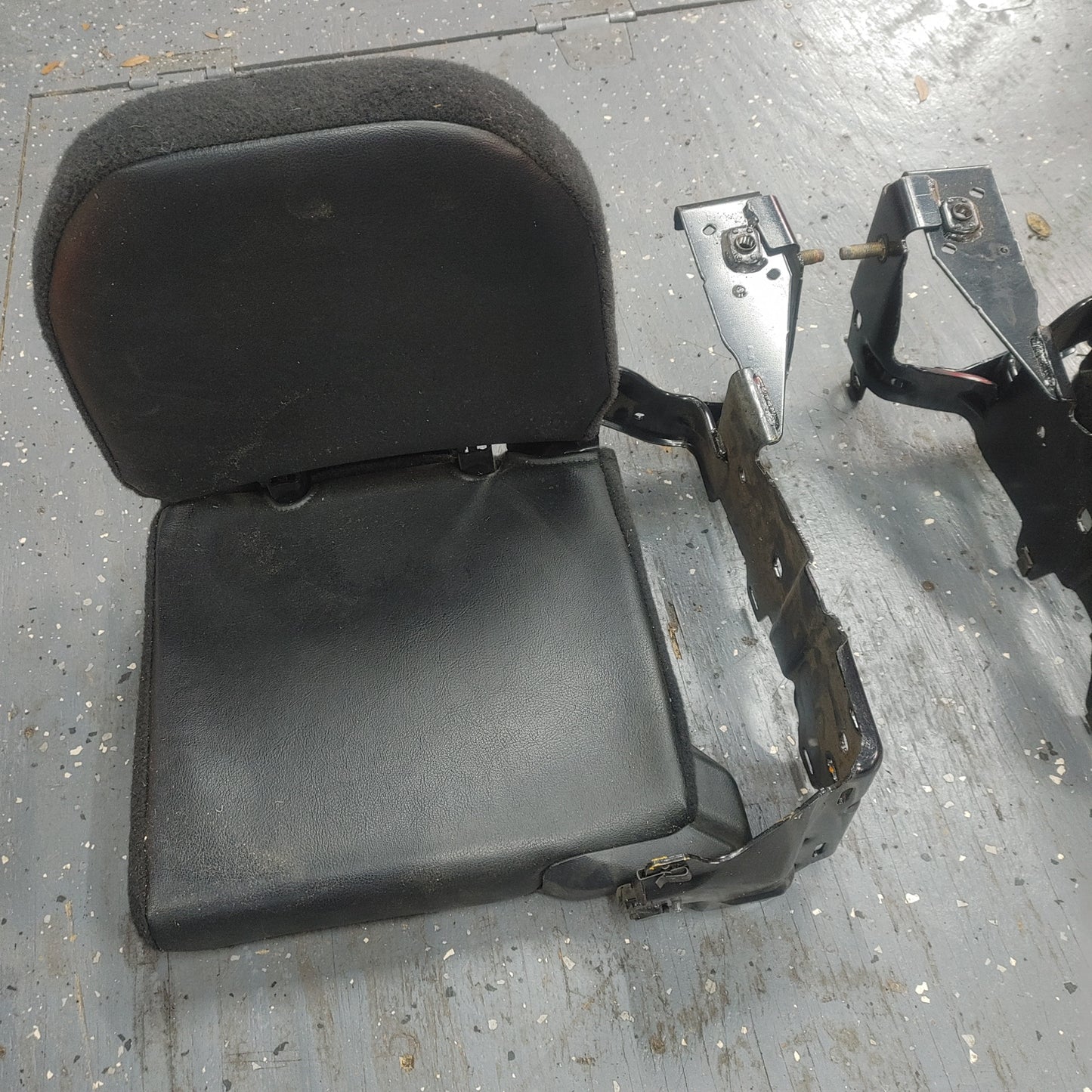 LHD, RHD 2002 Ford Ranger Xlt Rear Jumper Seats Pair S4B0/353 - RX7Parts