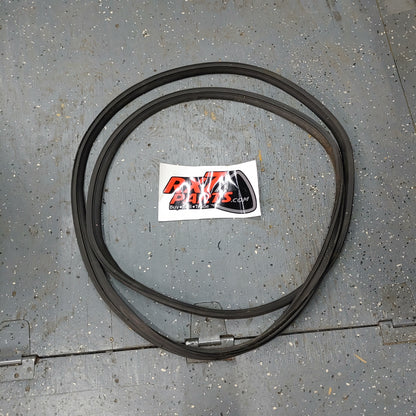 Hatch Trunk Rubber Weather Stripping Seal  RX7 FD FD3S 93 - 02 Mazda S4B0/362