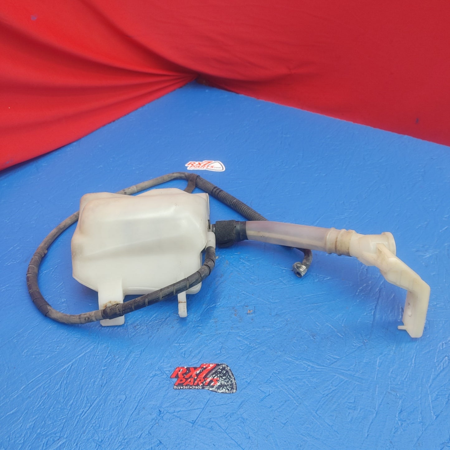 LHD, RHD Radiator Coolant Overflow Tank With Filler Neck SH1B14/4 RX7 FD FD3S 93 - 02 Mazda