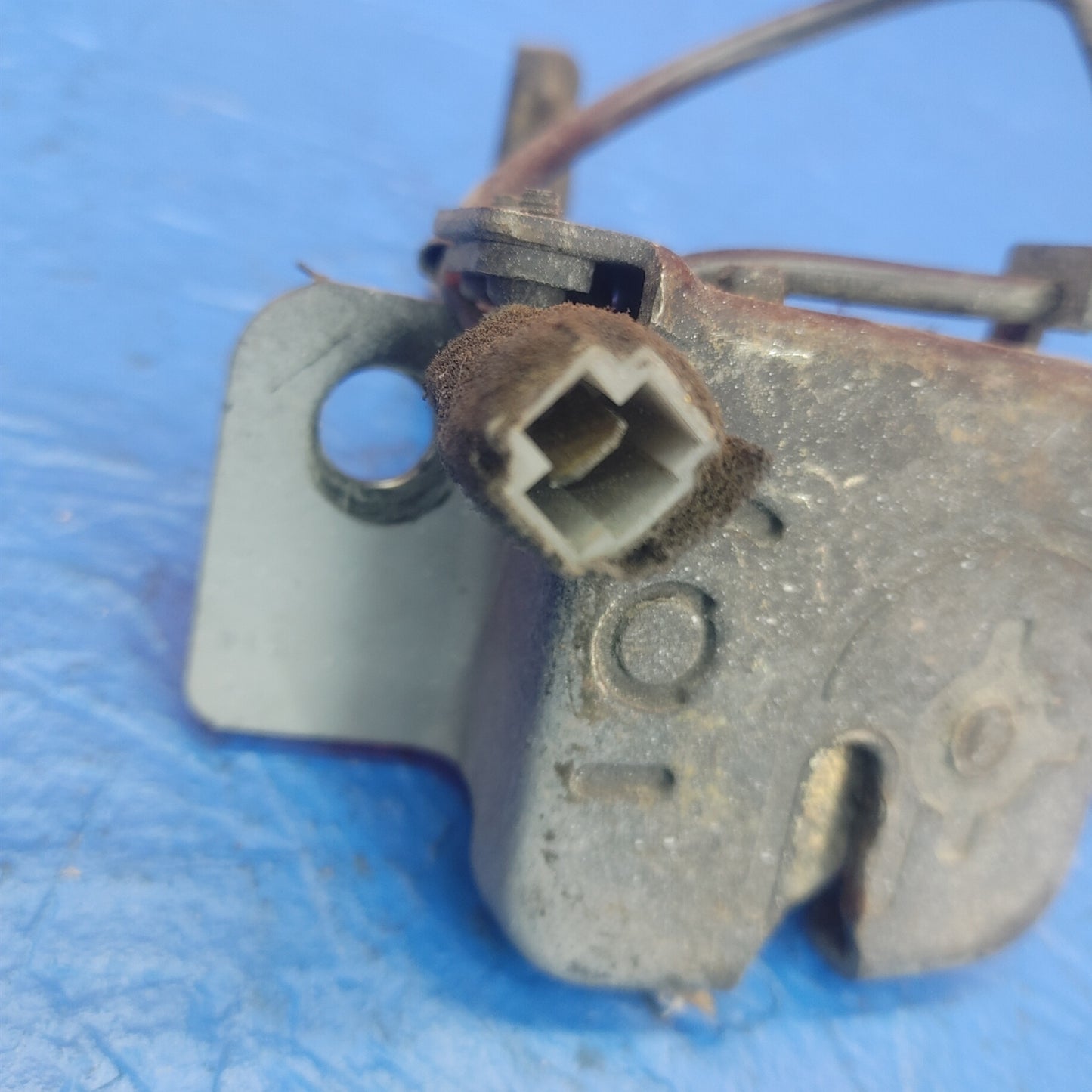 LHD, RHD Rear Hatch Trunk Latch With Harness SH1B14/20 RX7 FD FD3S 93 - 02 Mazda