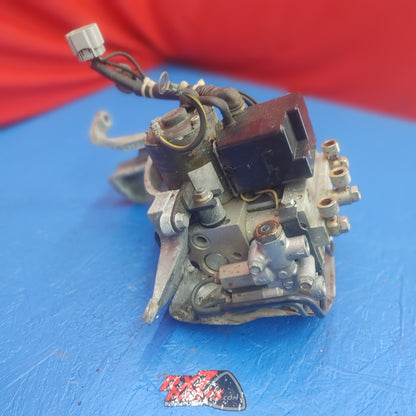 LHD, RHD Nippon Oem Abs Pump W Proportioning Valve And Mounting Bracket SH1B16/2 RX7 FD FD3S 93 - 02 Mazda FD04437A0