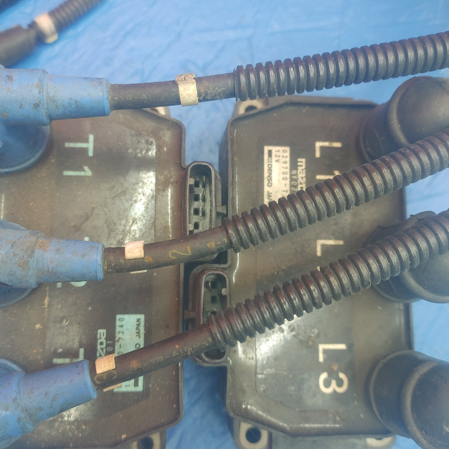 LHD, RHD Mazda Cosmo 20B Leading And Trailing Ignition Coil Assembly With Spark Plug Wires SH1B22/2     02970072400297007250